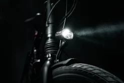 Lezyne Mini STVZO E65 Fahrradbeleuchtung -Fahrradzubehör Geschäft lezyne led fahrradbeleuchtung mini stvzo e65 vorderlicht 4