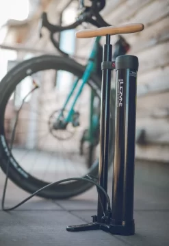 Lezyne Standluftpumpe Digital Pressure Over Drive -Fahrradzubehör Geschäft lezyne standluftpumpe digital pressure over drive 3