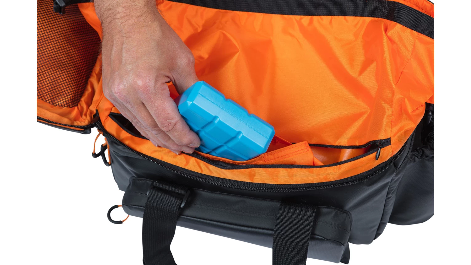 Basil Gepäckträgertasche "Miles XL Pro MIK", Black Orange 5 Basil Gepäckträgertasche "Miles XL Pro MIK", Black Orange – Bild 5