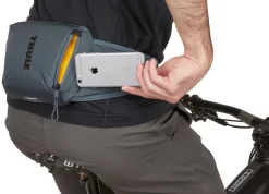 Thule Rail 0.5L Hip Bag Hüfttasche -Fahrradzubehör Geschäft thule 3204479 hipbag 0 5l 3