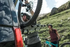 Thule WanderWay 2 - Heckklappen-Fahrradträger Für 2 Fahrräder -Fahrradzubehör Geschäft thule wanderway ls austria 190619 m13362 cold